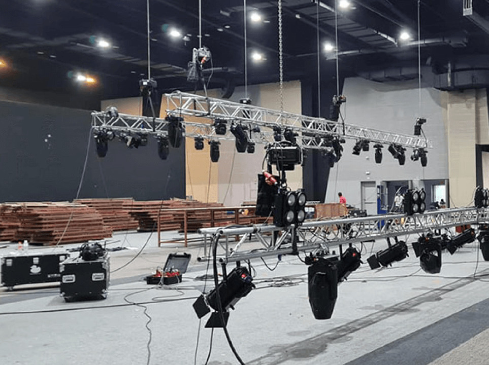 JDP Europe hoists & Equipment in action.